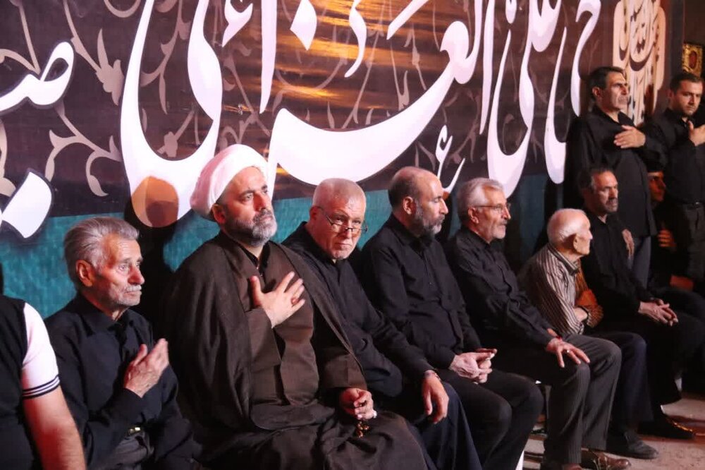 فیلم| حضور مدیرکل تبلیغات اسلامی استان آذربایجان غربی در هیئات مذهبی ارومیه