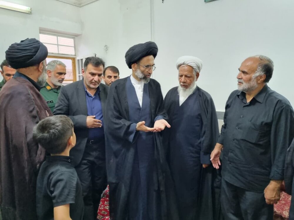 خیابان اصلی روستای ارمک به نام شهیدان ساداتی نامگذاری شد+عکس