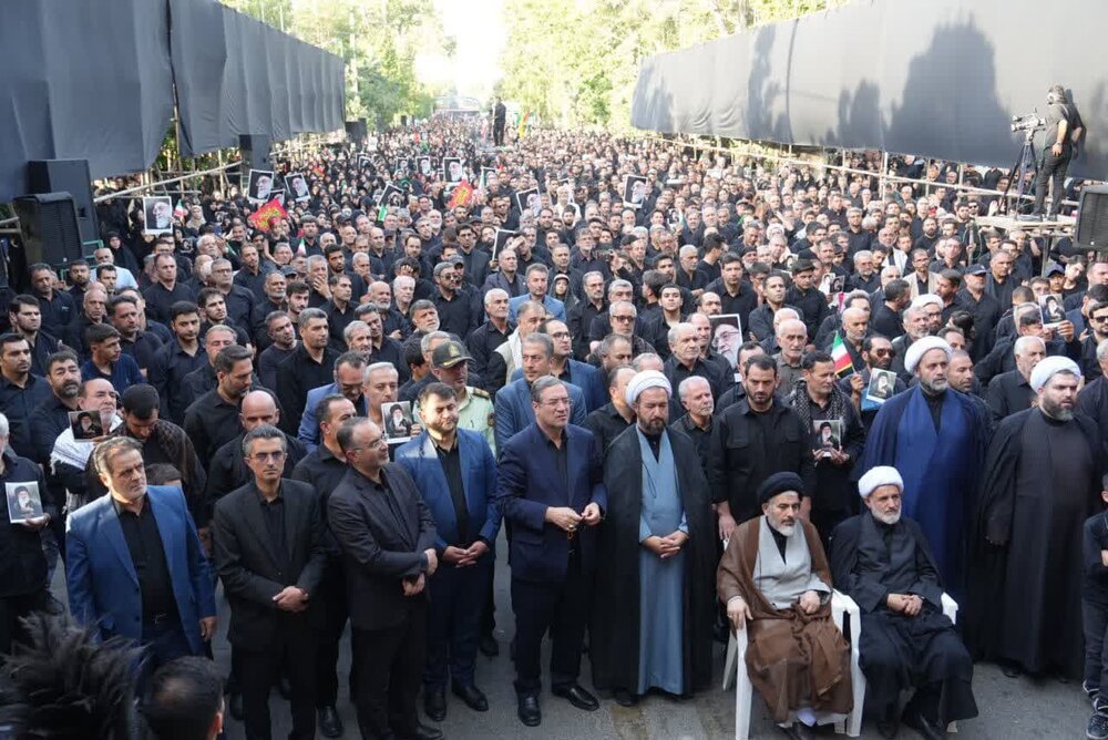 فیلم| روایت حماسه مردم ارومیه در یوم العباس