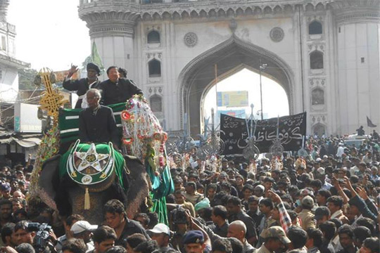 भारत में अकीदत और एहतराम के साथ निकाले गए आशूरा के जुलूस