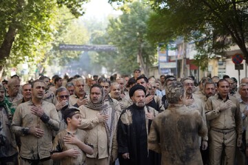 تصاویر/ عزاداری مردم خرم آباد در روز عاشورا