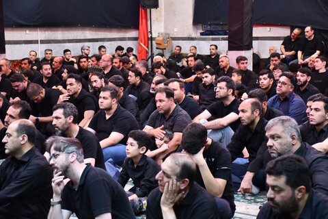 تصاویر/ مراسم سوگواری شب عاشورای حسینی در خوی