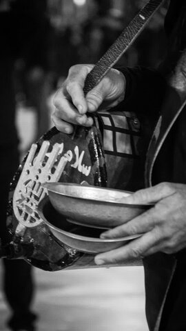 تصاویر/ عزاداری هیئات مذهبی آران وبیدگل شب عاشورای حسینی در هلال بن علی (ع)