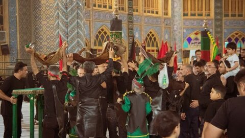 تصاویر/ عزاداری هیئات مذهبی آران وبیدگل شب عاشورای حسینی در هلال بن علی (ع)