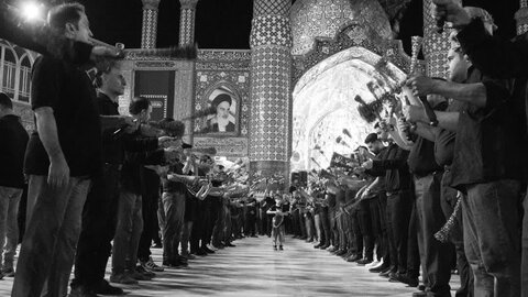 تصاویر/ عزاداری هیئات مذهبی آران وبیدگل شب عاشورای حسینی در هلال بن علی (ع)