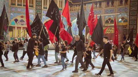 تصاویر/ عزاداری هیئات مذهبی آران وبیدگل شب عاشورای حسینی در هلال بن علی (ع)