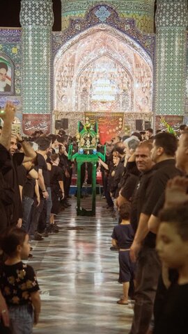 تصاویر/ عزاداری هیئات مذهبی آران وبیدگل شب عاشورای حسینی در هلال بن علی (ع)