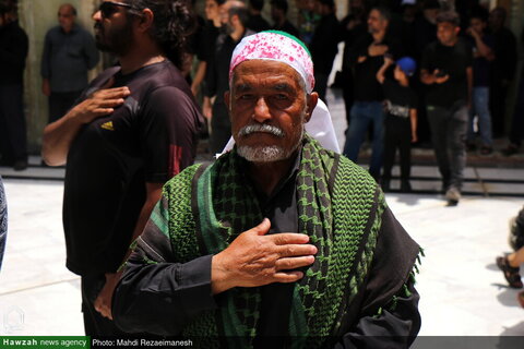 Photos / Présence de groupes de deuil au sanctuaire de Fatima Massoumeh (PSL) le jour de Tasu'a al-Hussaini