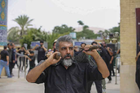 تصاویر| مراسم عزاداری هیئات مذهبی شیراز در روز عاشورای حسینی