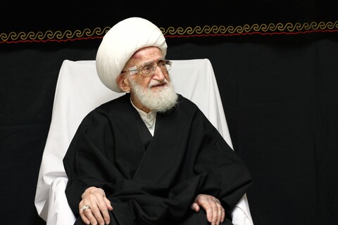 تصاویر/ مراسم عزاداری روز عاشورا در بیوت مراجع