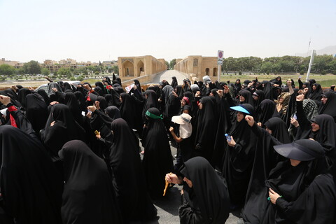 تصاویر / قافله عزا و حماسه رزمندگان اسلام اصفهان در روز عاشورای حسینی