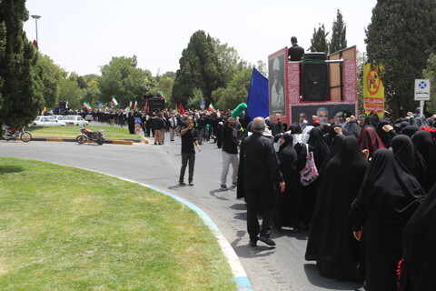 تصاویر / قافله عزا و حماسه رزمندگان اسلام اصفهان در روز عاشورای حسینی