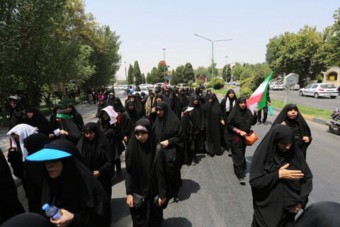 تصاویر / قافله عزا و حماسه رزمندگان اسلام اصفهان در روز عاشورای حسینی