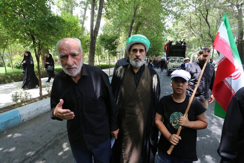 تصاویر / قافله عزا و حماسه رزمندگان اسلام اصفهان در روز عاشورای حسینی