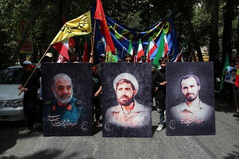 تصاویر / قافله عزا و حماسه رزمندگان اسلام اصفهان در روز عاشورای حسینی