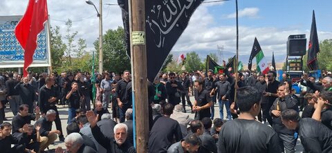 تصاویر/ عزاداری مردم شهرستان شوط در عاشورای حسینی