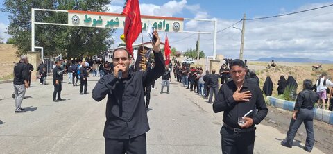 تصاویر/ عزاداری مردم شهرستان شوط در عاشورای حسینی