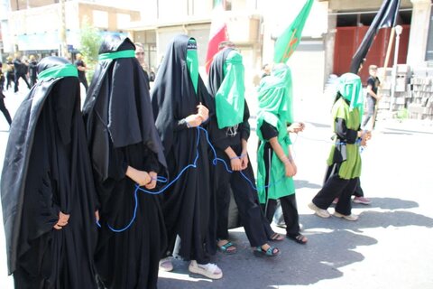 تصایر/ عزاداری خیابانی مردم شهرسستان تکاب در عاشورای حسینی