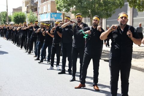 تصایر/ عزاداری خیابانی مردم شهرسستان تکاب در عاشورای حسینی