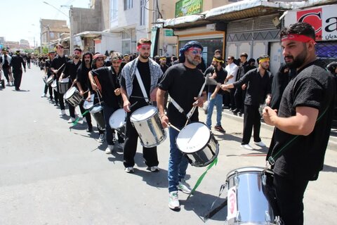 تصایر/ عزاداری خیابانی مردم شهرسستان تکاب در عاشورای حسینی