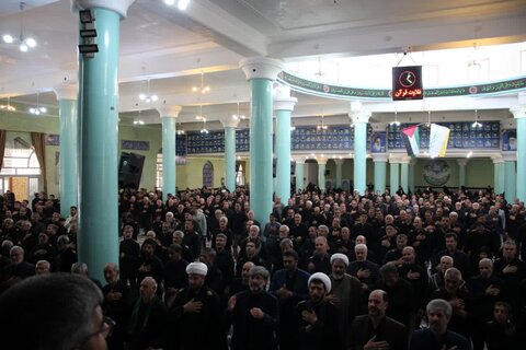 تصاویر/ اقامه نماز ظهر عاشورا در تکاب