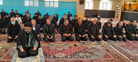 تصاویر/ اقامه نماز ظهر عاشورا در شهرستان چوار