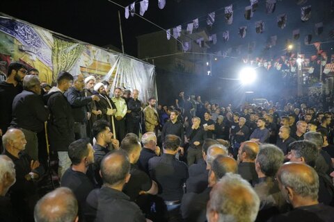 تصاویر / حضور امام جمعه قزوین در جمع عزاداران سوگوار حسینی