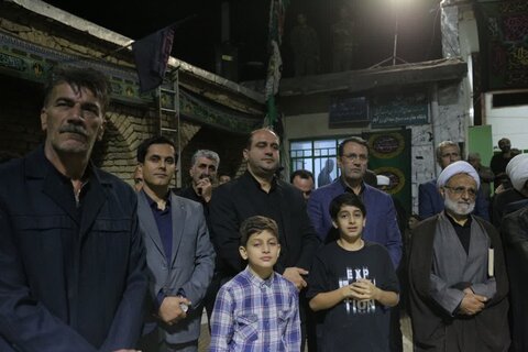 تصاویر / حضور امام جمعه قزوین در جمع عزاداران سوگوار حسینی