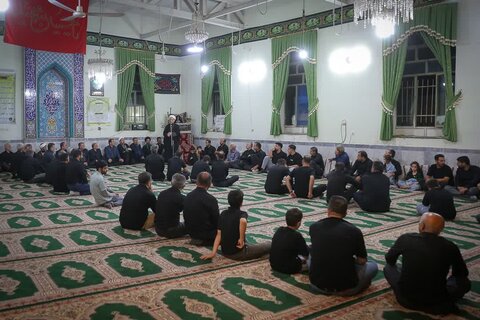 تصاویر / حضور امام جمعه قزوین در جمع عزاداران سوگوار حسینی