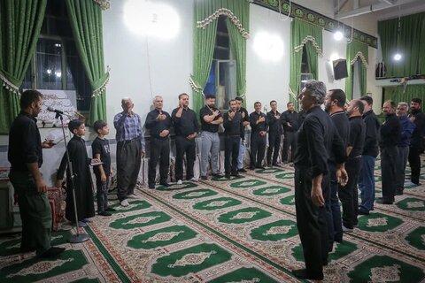 تصاویر / حضور امام جمعه قزوین در جمع عزاداران سوگوار حسینی