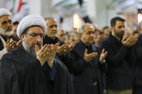 تصاویر/ اقامه نماز ظهر عاشورا در تبریز