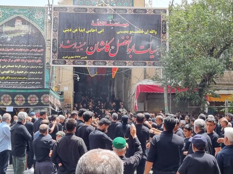 تصاویر/عزاداری عاشورای حسینی دربازارکاشان