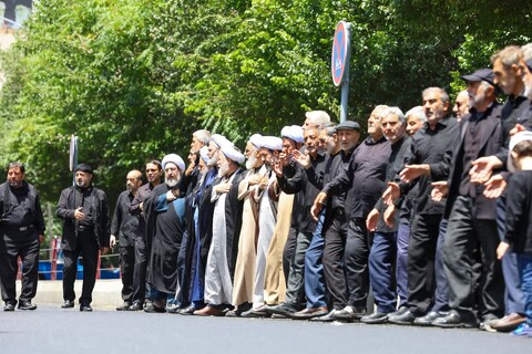 تصاویر/  عزاداری خیابانی عزای حسینی و توسل به شهدای کربلا در تبریز