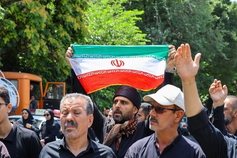 تصاویر/  عزاداری خیابانی عزای حسینی و توسل به شهدای کربلا در تبریز