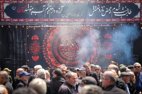 تصاویر / مراسم عاشورای حسینی در قزوین برگزارشد