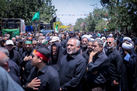 تصاویر / مراسم عاشورای حسینی در قزوین برگزارشد