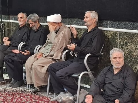 تصاویر/عزاداری عاشورای حسینی از طرف نماینده ولی‌فقیه در منطقه کاشان