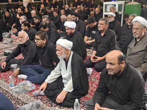 تصاویر/عزاداری عاشورای حسینی از طرف نماینده ولی‌فقیه در منطقه کاشان