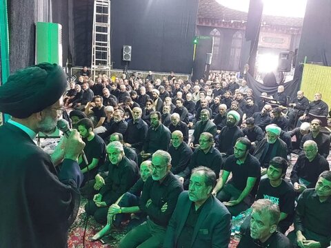 تصاویر/عزاداری عاشورای حسینی از طرف نماینده ولی‌فقیه در منطقه کاشان