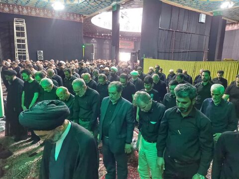 تصاویر/عزاداری عاشورای حسینی از طرف نماینده ولی‌فقیه در منطقه کاشان