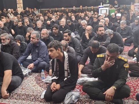 تصاویر/عزاداری عاشورای حسینی از طرف نماینده ولی‌فقیه در منطقه کاشان