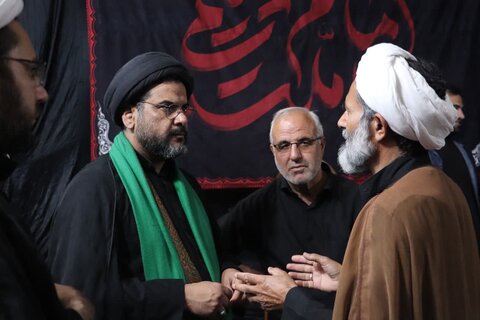 تصاویر/ اقامه نماز ظهر عاشورا در شهرستان مهران