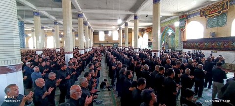 تصاویر / اقامه نماز ظهر روز عاشورا در فامنین