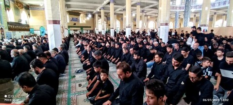 تصاویر / اقامه نماز ظهر روز عاشورا در فامنین