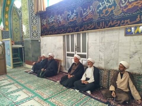 تصاویر / اقامه نماز ظهر روز عاشورا در فامنین