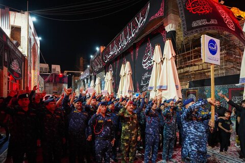 أجواء ليلة عاشوراء في محيط صحن الإمامين العسكريين (ع)