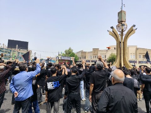 تصاویر/ مردم شهر بم در سوگ ابا عبدالله و یاران شهیدش