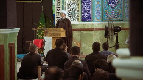 تصاویر/ آئین مقتل‌خوانی و نماز ظهرعاشورا درهلال بن علی (ع )