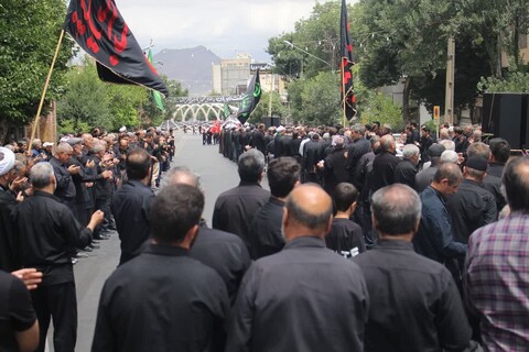 تصاویر / مراسم عزاداری هیئت بقیه الله الاعظم (عج) حوزه علمیه مرند