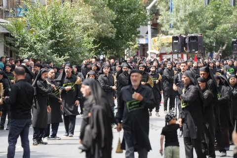 تصاویر/برگزاری آیین عزاداری عاشورای حسینی در ارومیه